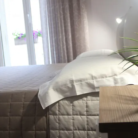 Pensjonat Matera Guest House 3*