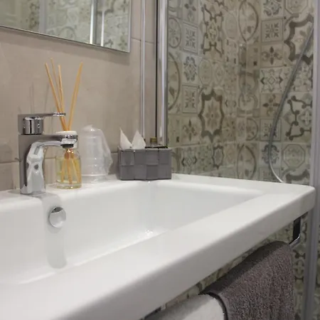 Πανσιόν Matera Guest House 4*