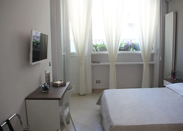 Matera Guest House Affittacamere 4*